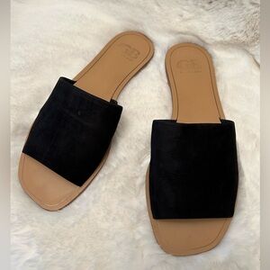 Gianni Bini So Basic Black and Tan Slide Sandals Sz-9.5.  N